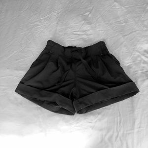 Lulu lemon Shorts size 2!